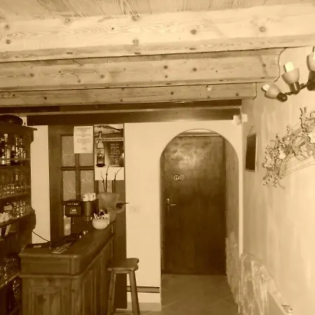 Rugiada Country House B&B *